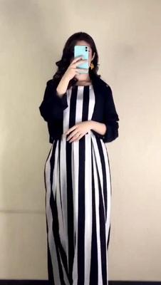 2 Pcs Women's Stitched Linen Printed Maxi thumbnail 2
