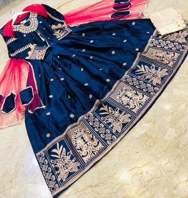 Exquisite 3 Pcs Women's Stitched Maxi Suit in Shamoz Silk with Embroidered Pattern thumbnail 2