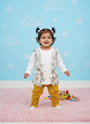 Eid Collection 2 Pcs Girl's Cotton Lawn Printed Shirt And Trouser Set