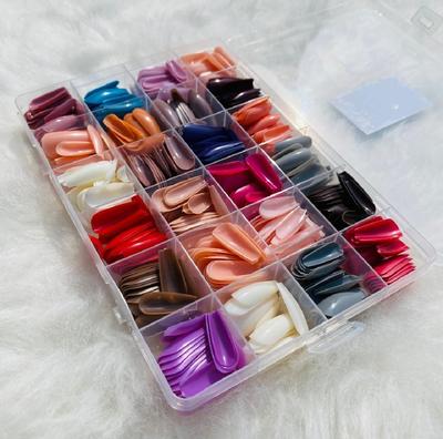 Customizable Multicolor Fake Nails for Endless Creativity