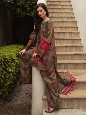 Stylish Printed Lawn Suit - 3 Pcs Set with V-Neck Design thumbnail 4
