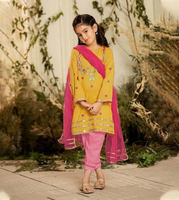3 Pcs Girl's Lawn Embroidered Unstitched Suit