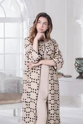 Off White Printed Lawn 3Pcs Women Suit Set thumbnail 3