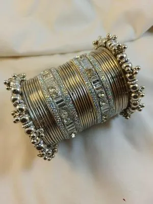 1 Pc Nagina Kara Bangle Traditional Bangles Set with Elegant Look in Silver