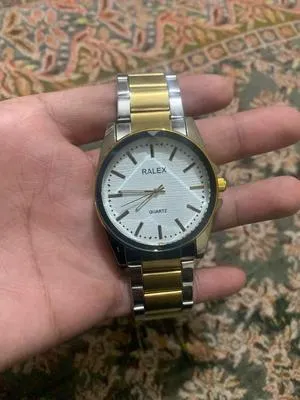 Men's Skin Friendly Strap Watch