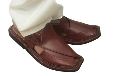 Men's PU Leather Plain Peshawari Chappal