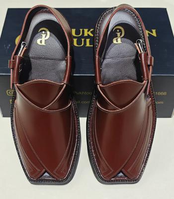 Triple Gear Burgundy Round Shape Medium Sole