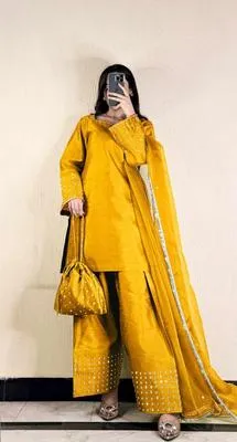 3 Pcs Women's Stitched Shamoz Silk Plain Suit