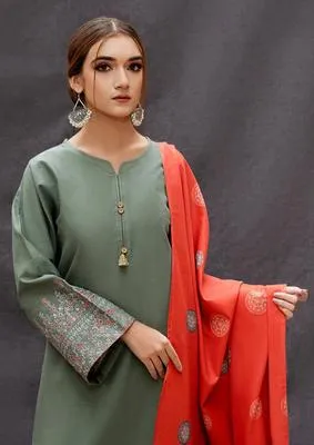 3 Pcs Women's Unstitched Embroidered Suit
