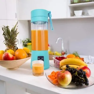 Portable Rechargeable Juicer with LED Light thumbnail 4