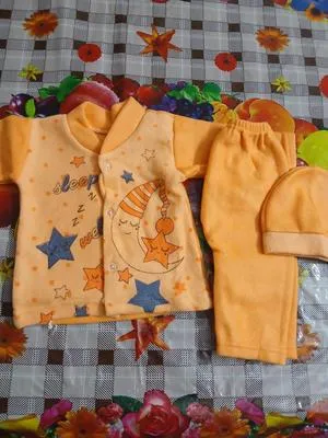 Adorable Unisex Fleece Tracksuit for Babies - 1 Pc, Cozy Orange Style