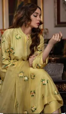 3 Pcs Women's Unstitched Embroidered Suit