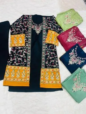 Green Embroidered 3 Pcs Women's Cotton Gown Suit Eid 2026 thumbnail 2
