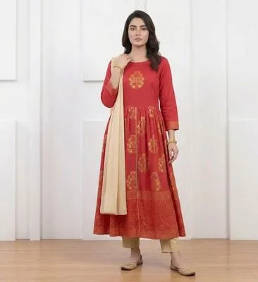 Red Block Printed Arabic Lawn Maxi Set for Women thumbnail 3