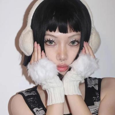 2 Pcs Off White Embroidered Wool Fingerless Gloves for Women
