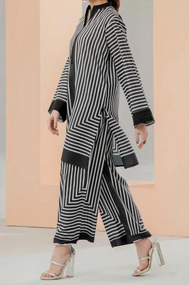 Stylish Women's Stitched Printed V-Neck Shirt And Trouser Set - 2 Pcs