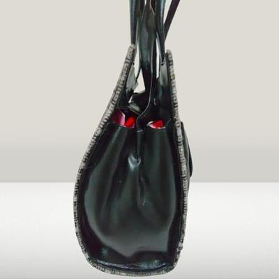 Ladies Leather Hand And Shoulder Bag