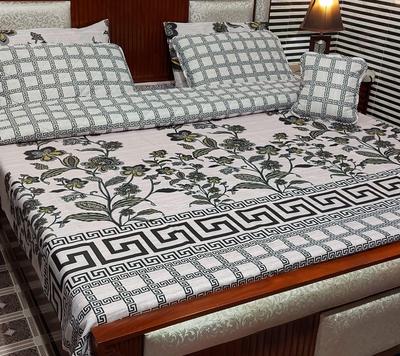 7 Pcs Danier Printed Double Bed Comforter Set