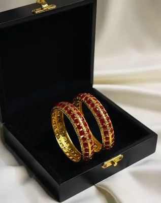 Kara Bangle Set Red Gemstone Oxidized Alloy 2.45"