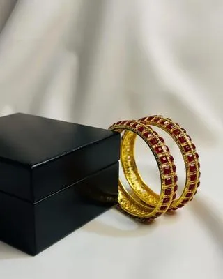 Kara Bangle Set Red Gemstone Oxidized Alloy 2.45" thumbnail 2