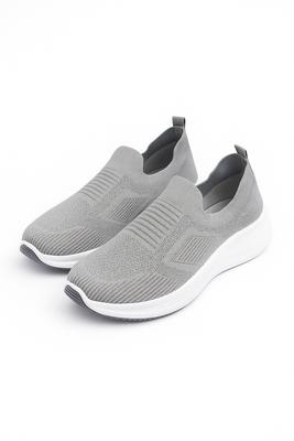 8517_Skecher-Grey