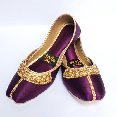 Women's PU Leather Embroidered Khussa