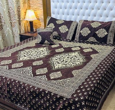4 Pcs Velvet Jacquard Printed Double Bed Bridal Set